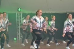 1_dancing_afternoon_2021_0108